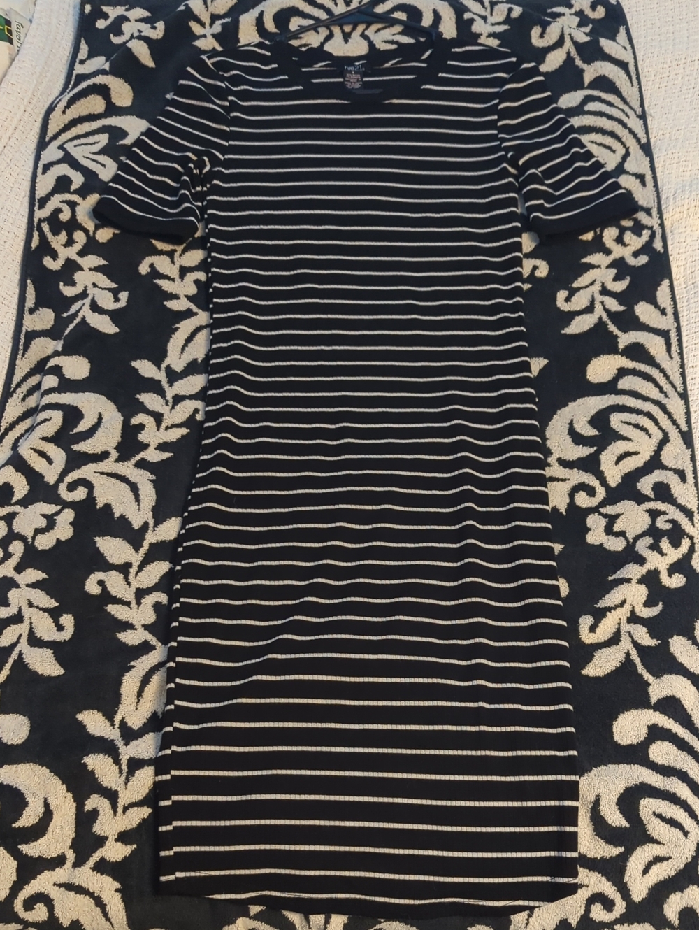 Rue 21 Midi Sleeves Midi Striped Black and White Short-Sleeve Knit Dress - S